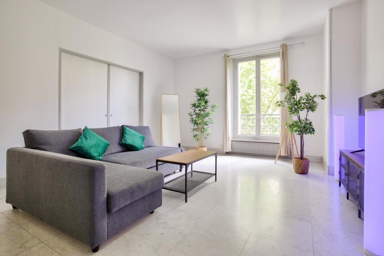 2 Bedrooms Tour Eiffel Rapp Paryż Zewnętrze zdjęcie
